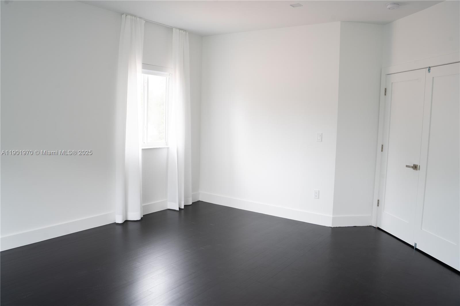 10996 NW 58th Ter, Doral