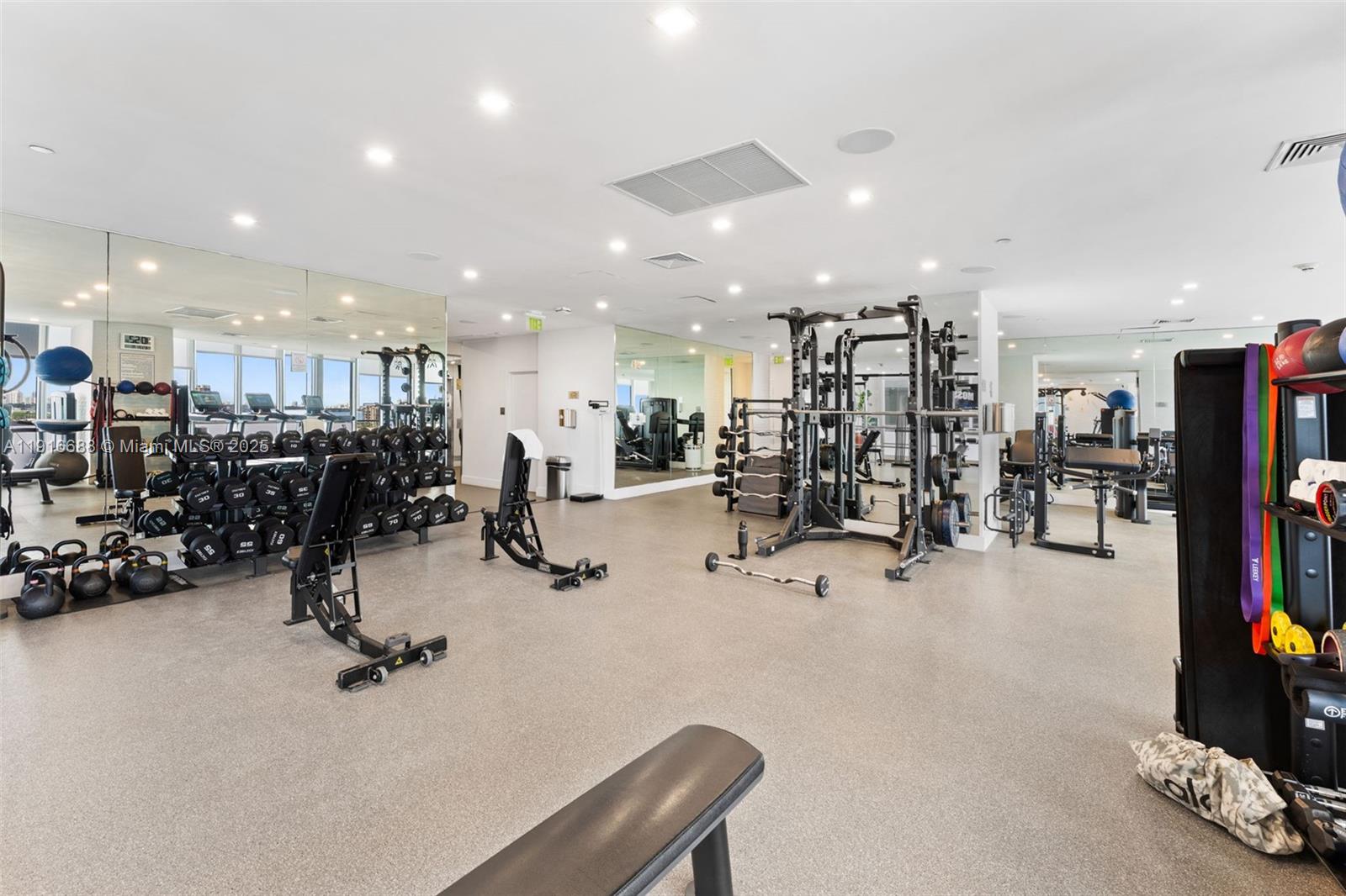 1100 Biscayne Blvd # 4502