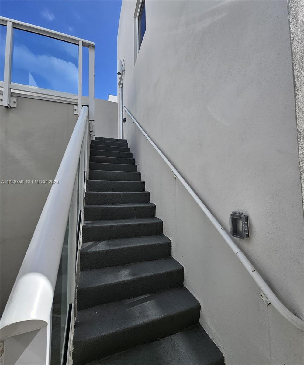 6410 NW 105th Pl Unit: Studio