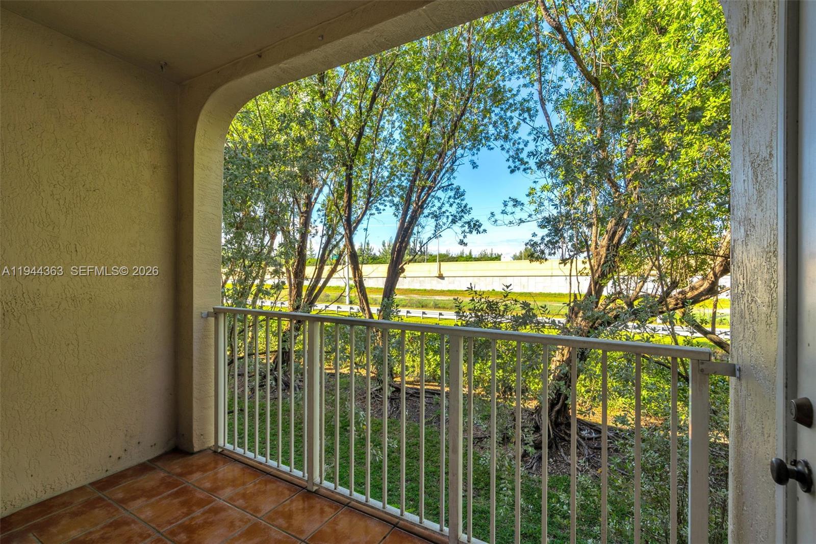 5670 NW 116th Ave # 219