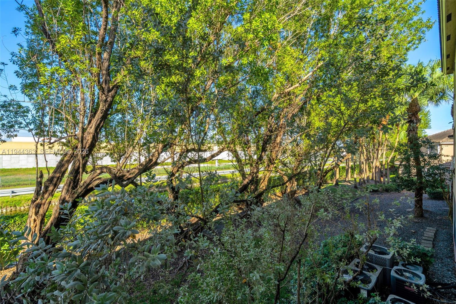 5670 NW 116th Ave # 219