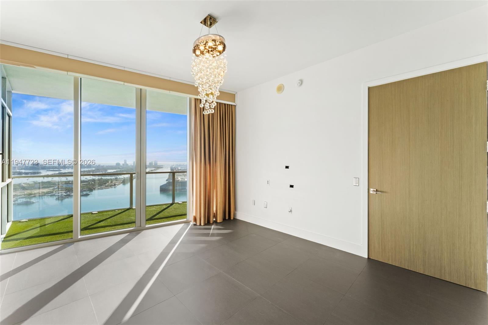 1100 Biscayne Blvd # 4502