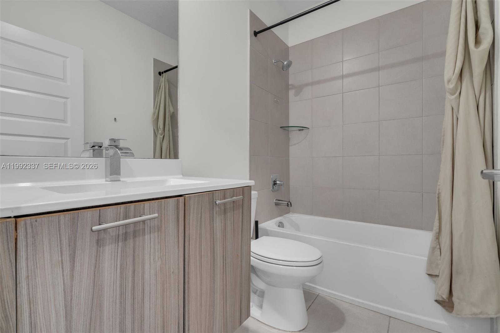 8363 NW 41st St # 109 Unit: A-109