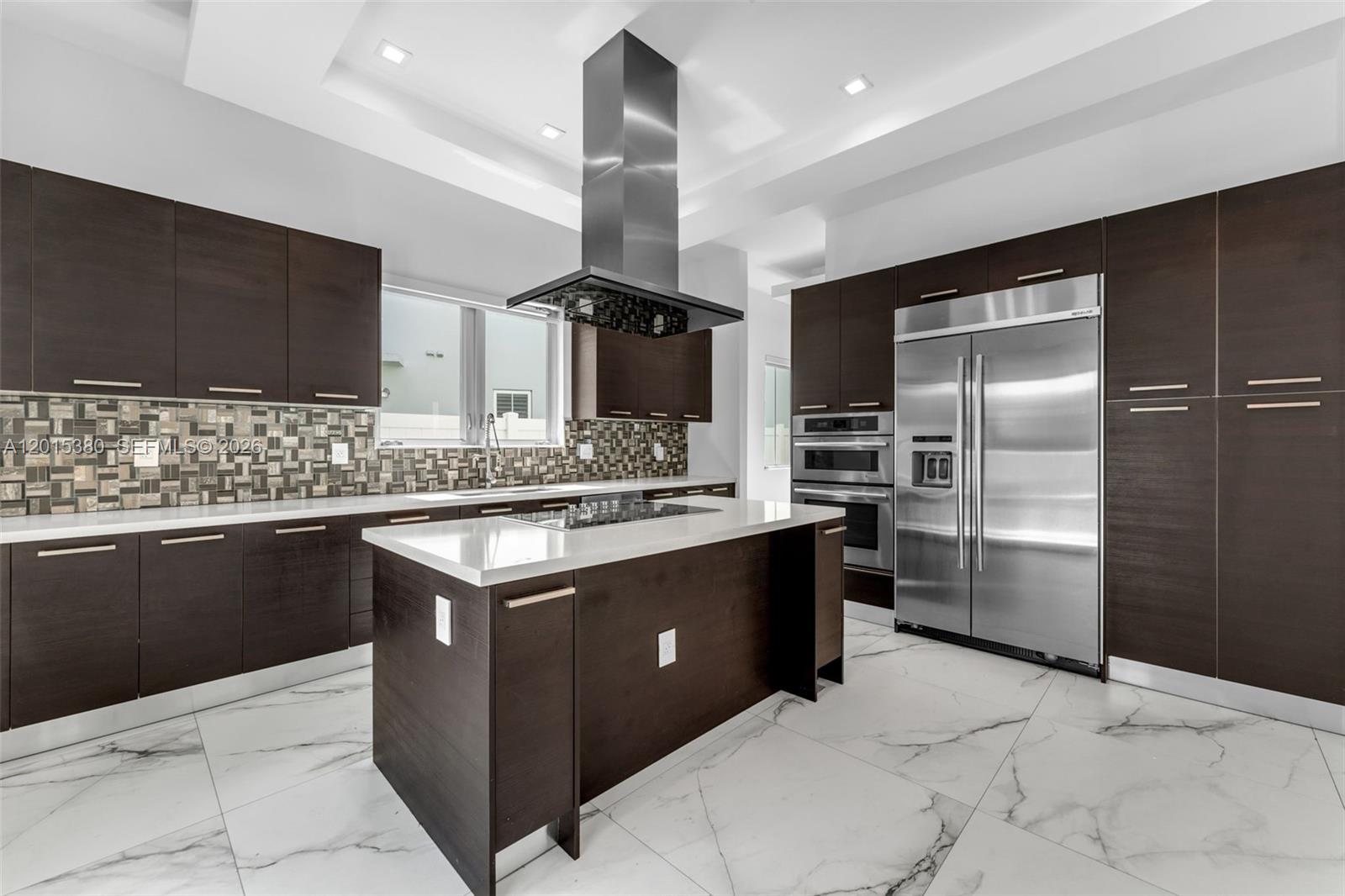 8221 NW 34th Dr