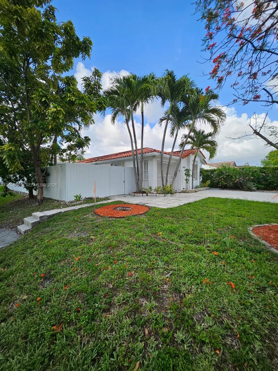 9999 NW 25th Ter