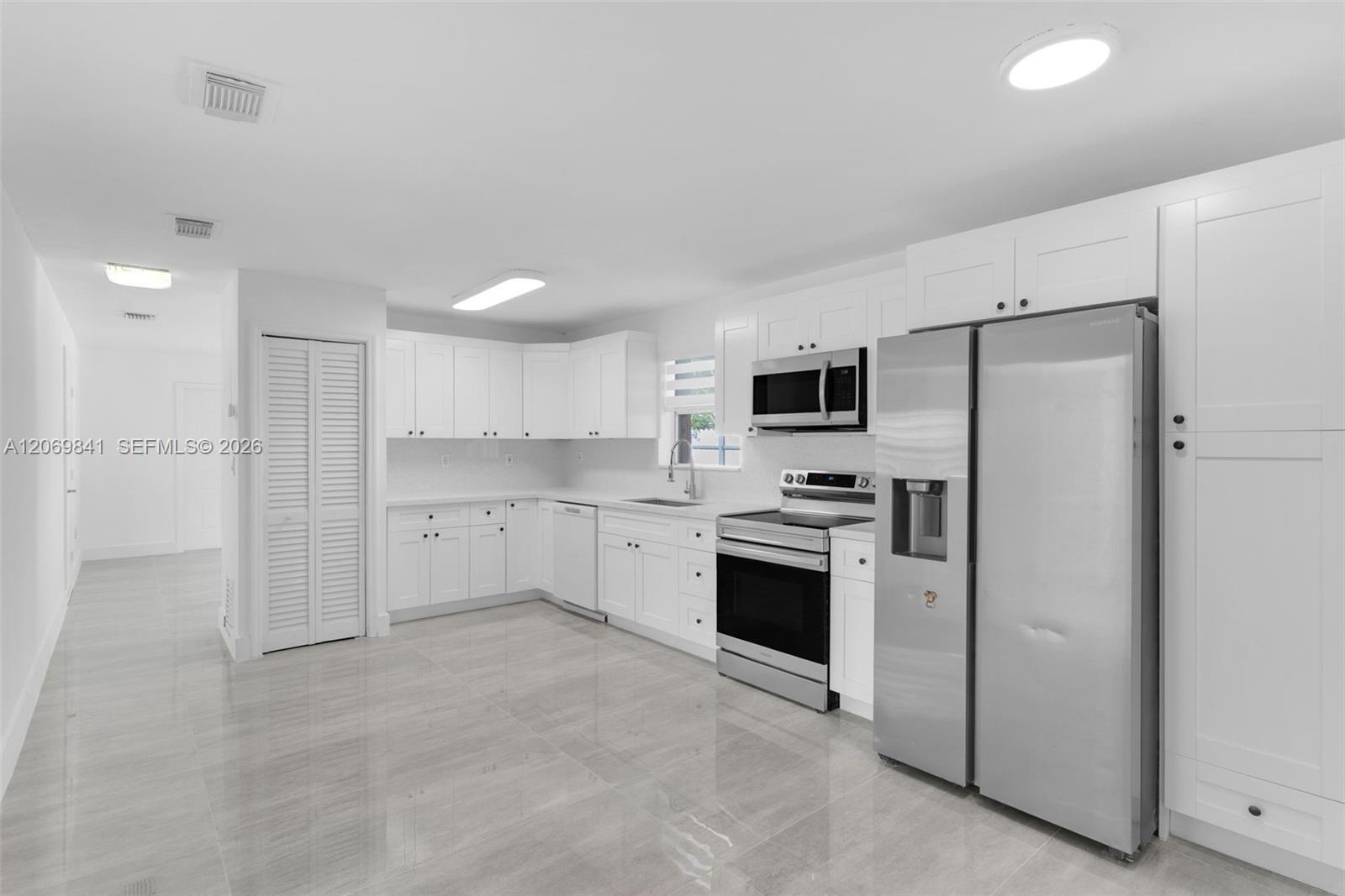 9999 NW 25th Ter