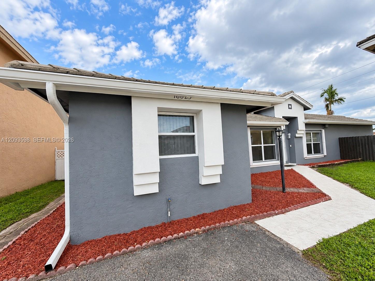 18825 NW 52nd Ct