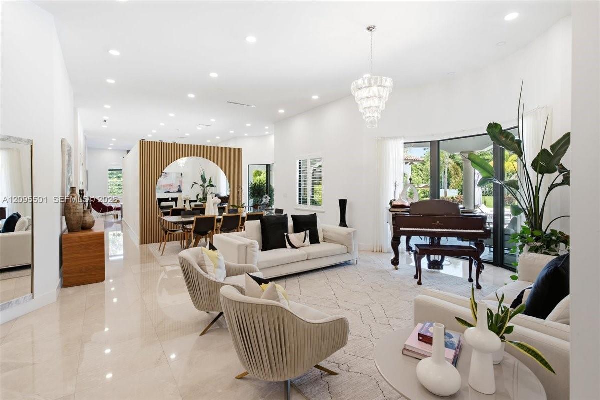 331 SW 124th Ave