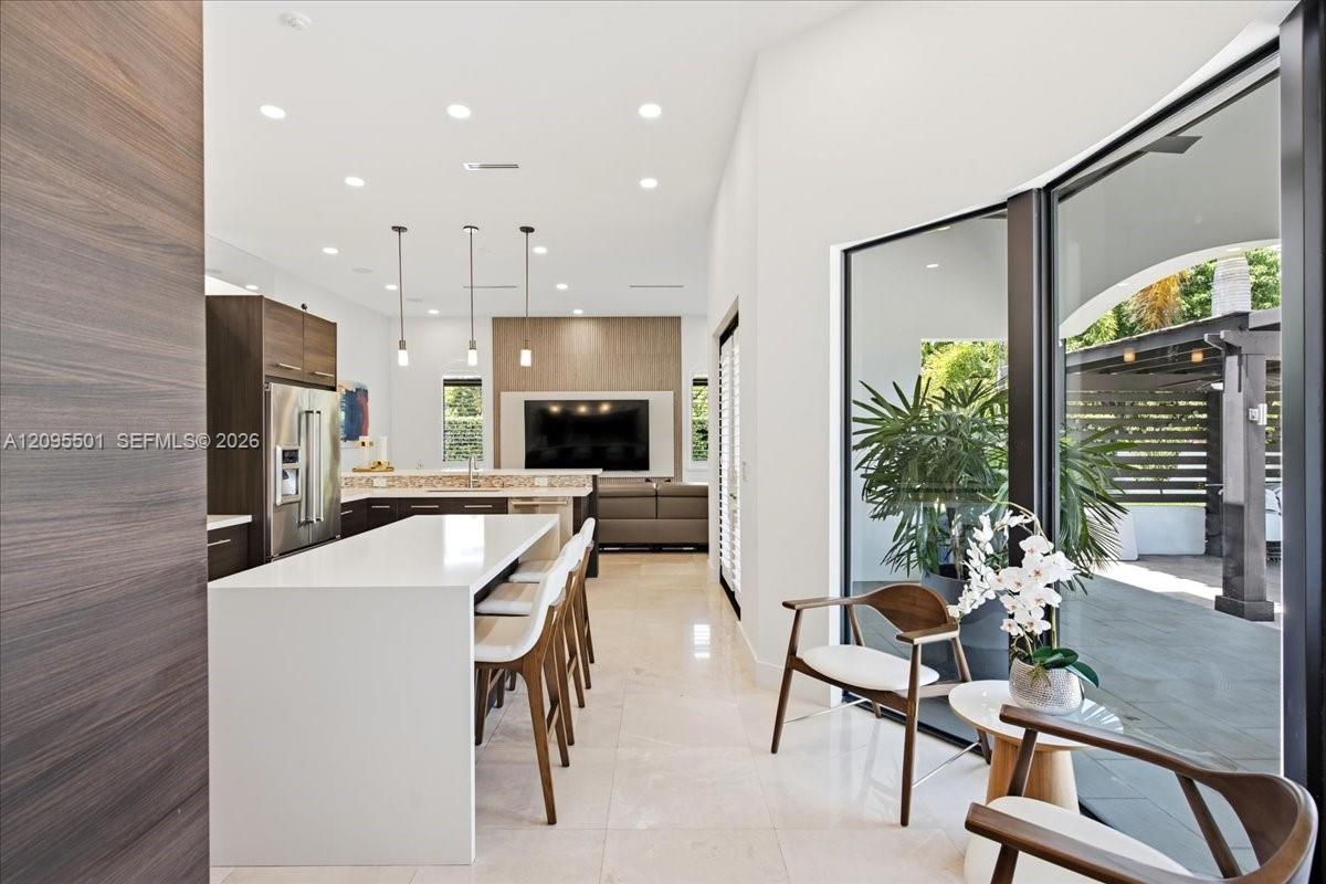 331 SW 124th Ave