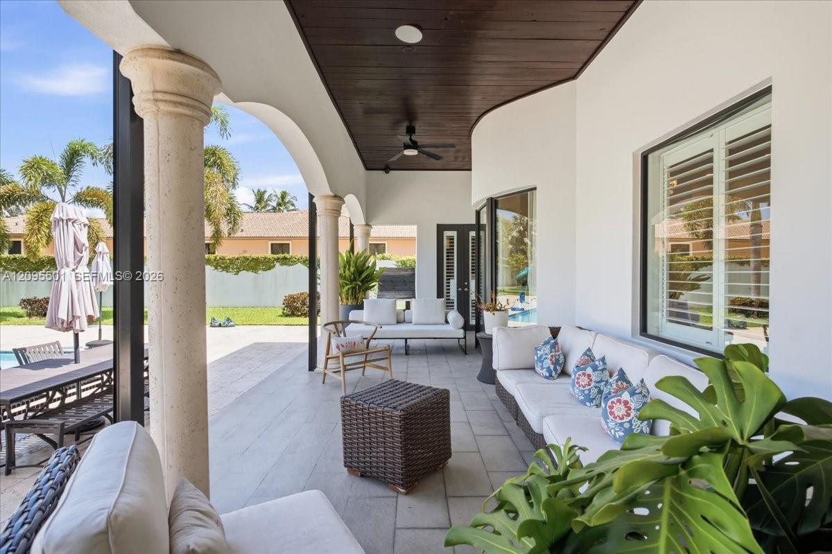 331 SW 124th Ave