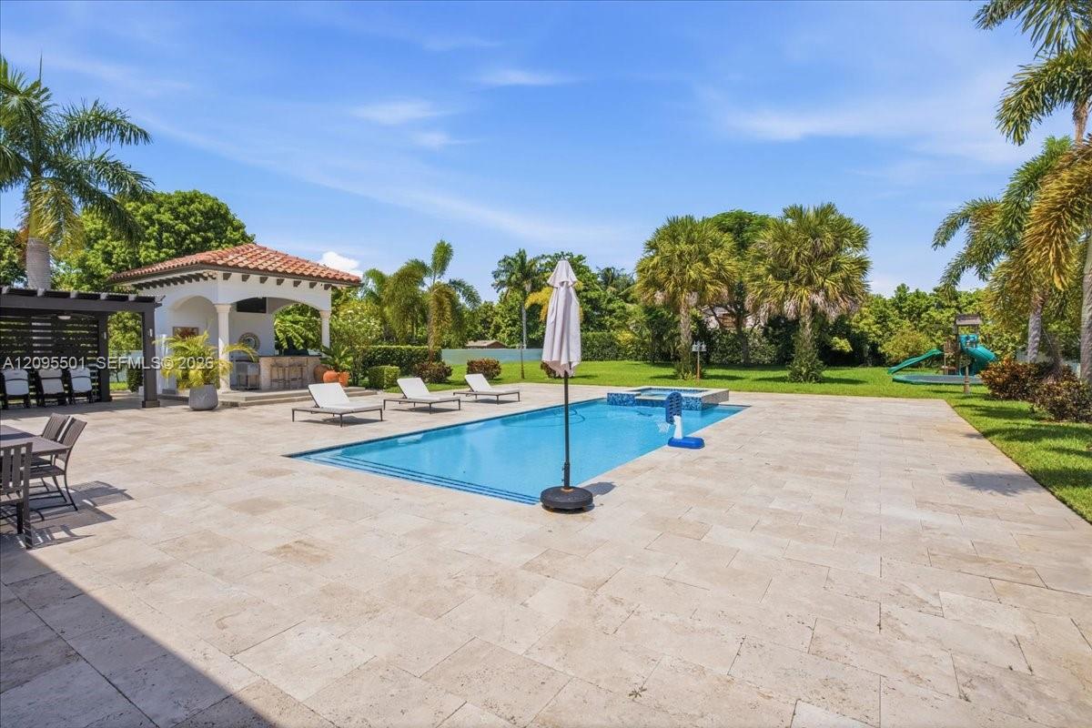 331 SW 124th Ave