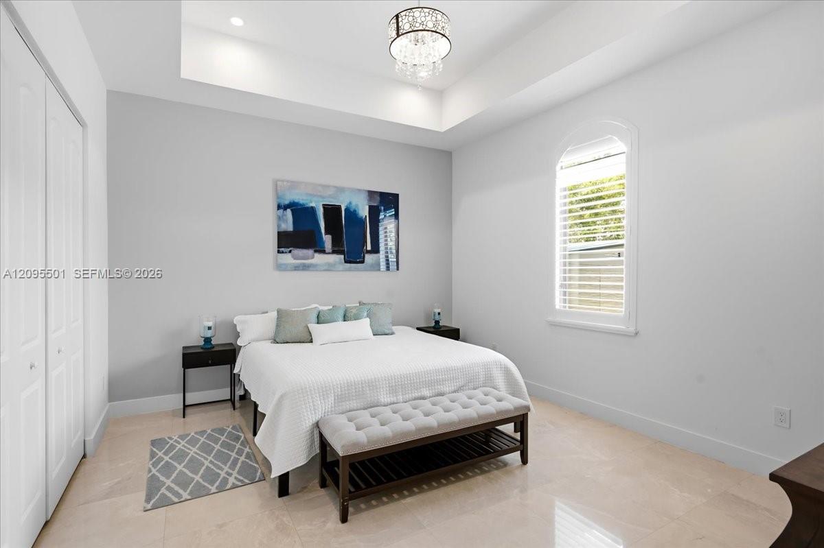331 SW 124th Ave