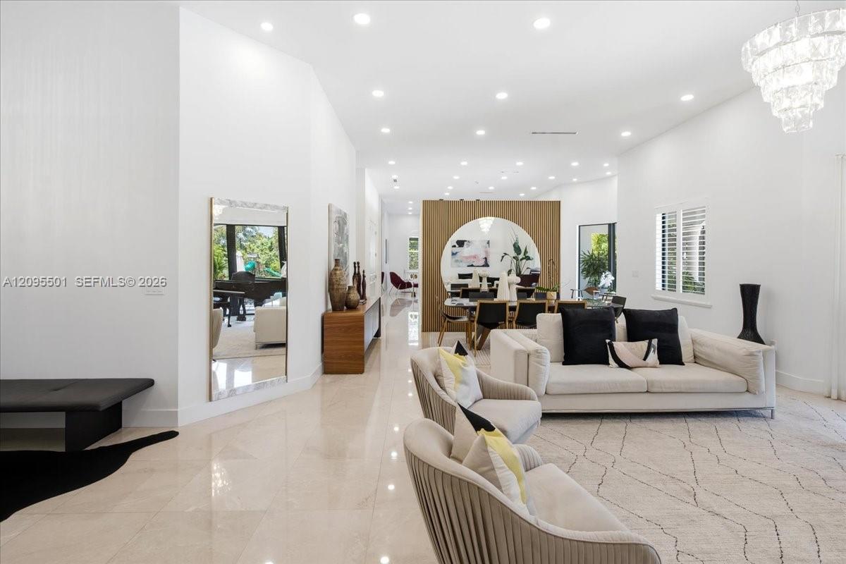 331 SW 124th Ave