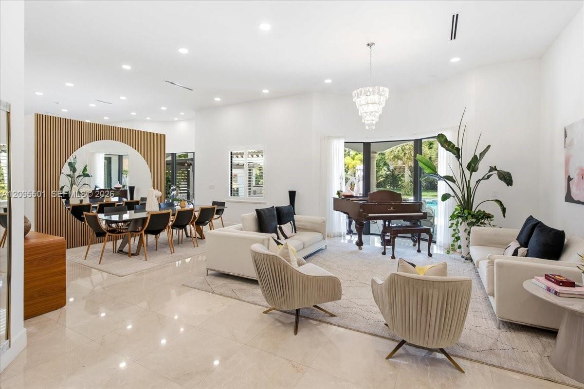331 SW 124th Ave