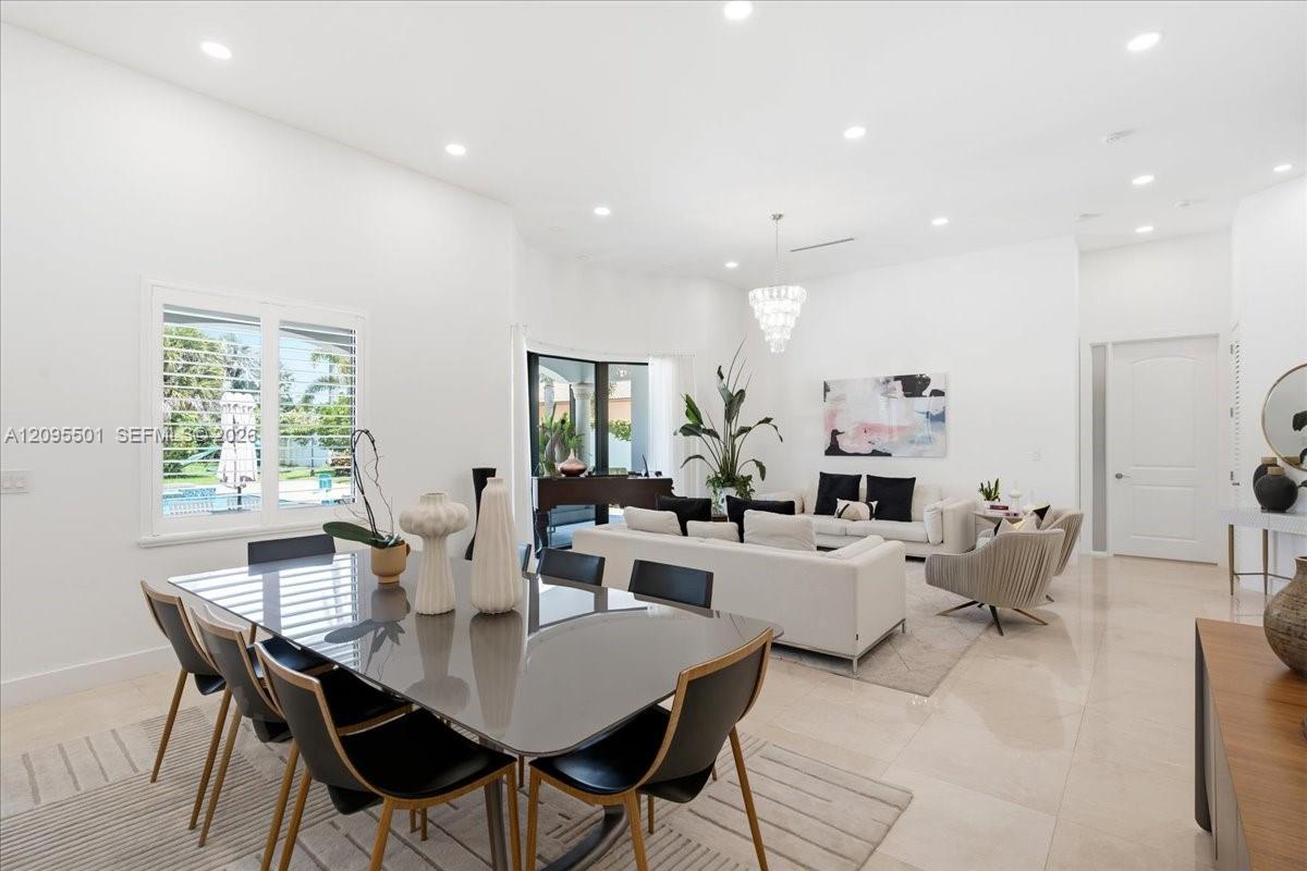 331 SW 124th Ave