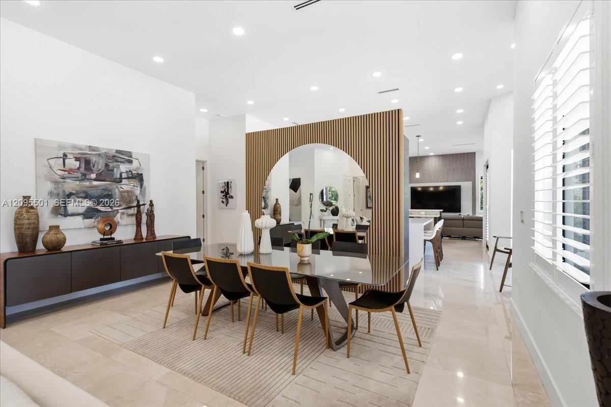 331 SW 124th Ave