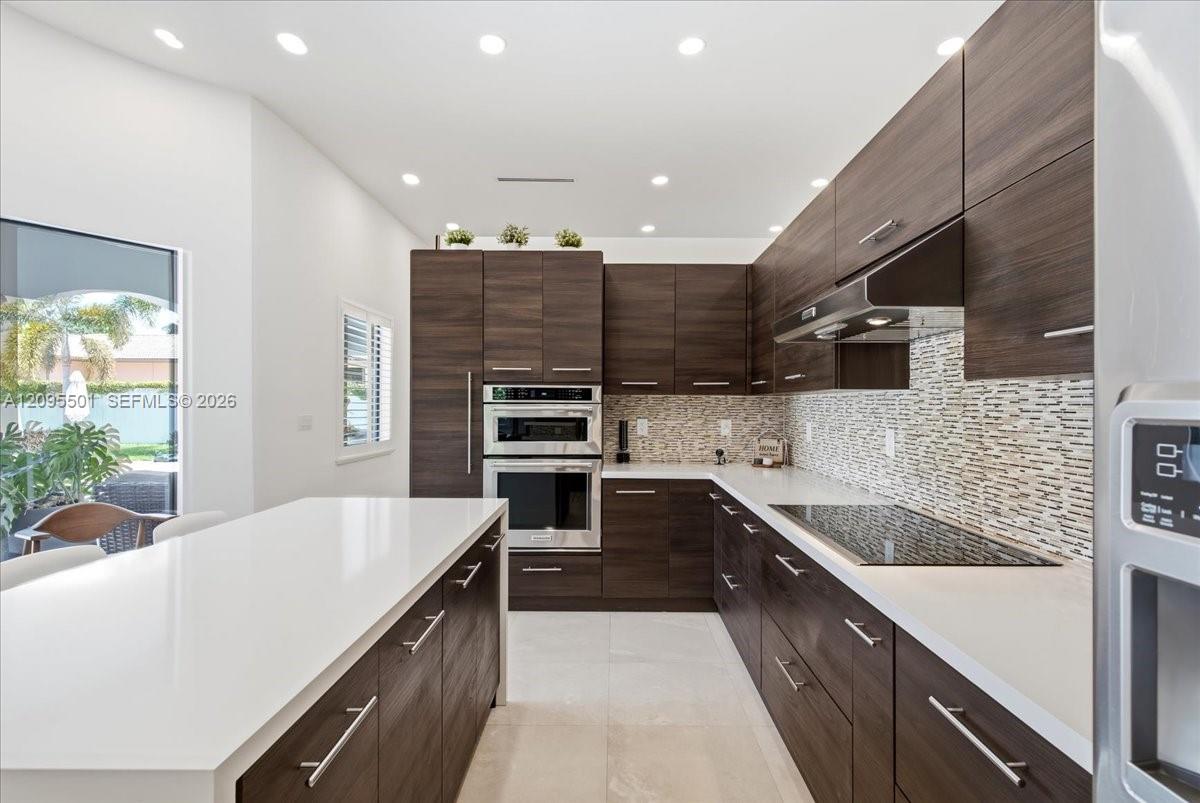 331 SW 124th Ave