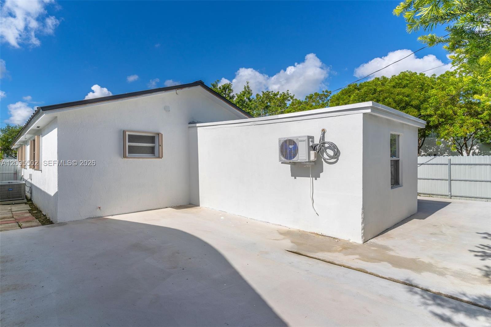 9999 NW 25th Ter
