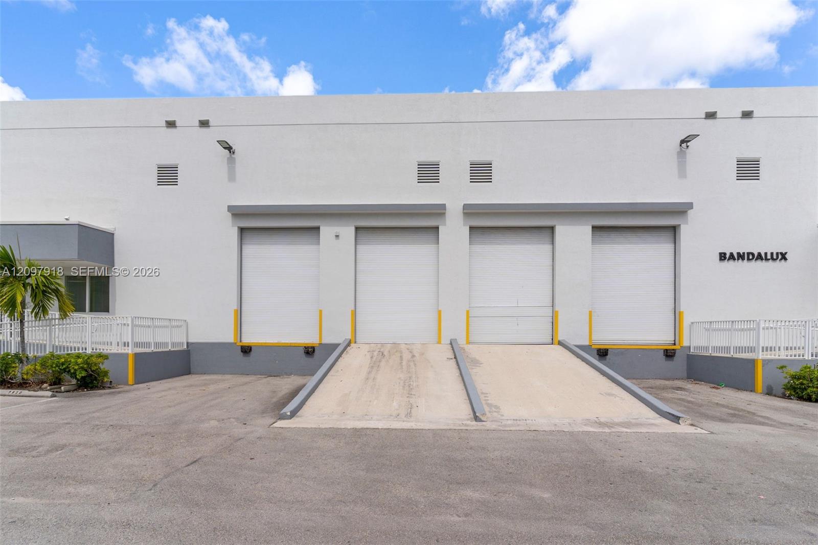 7900 NW 71st St