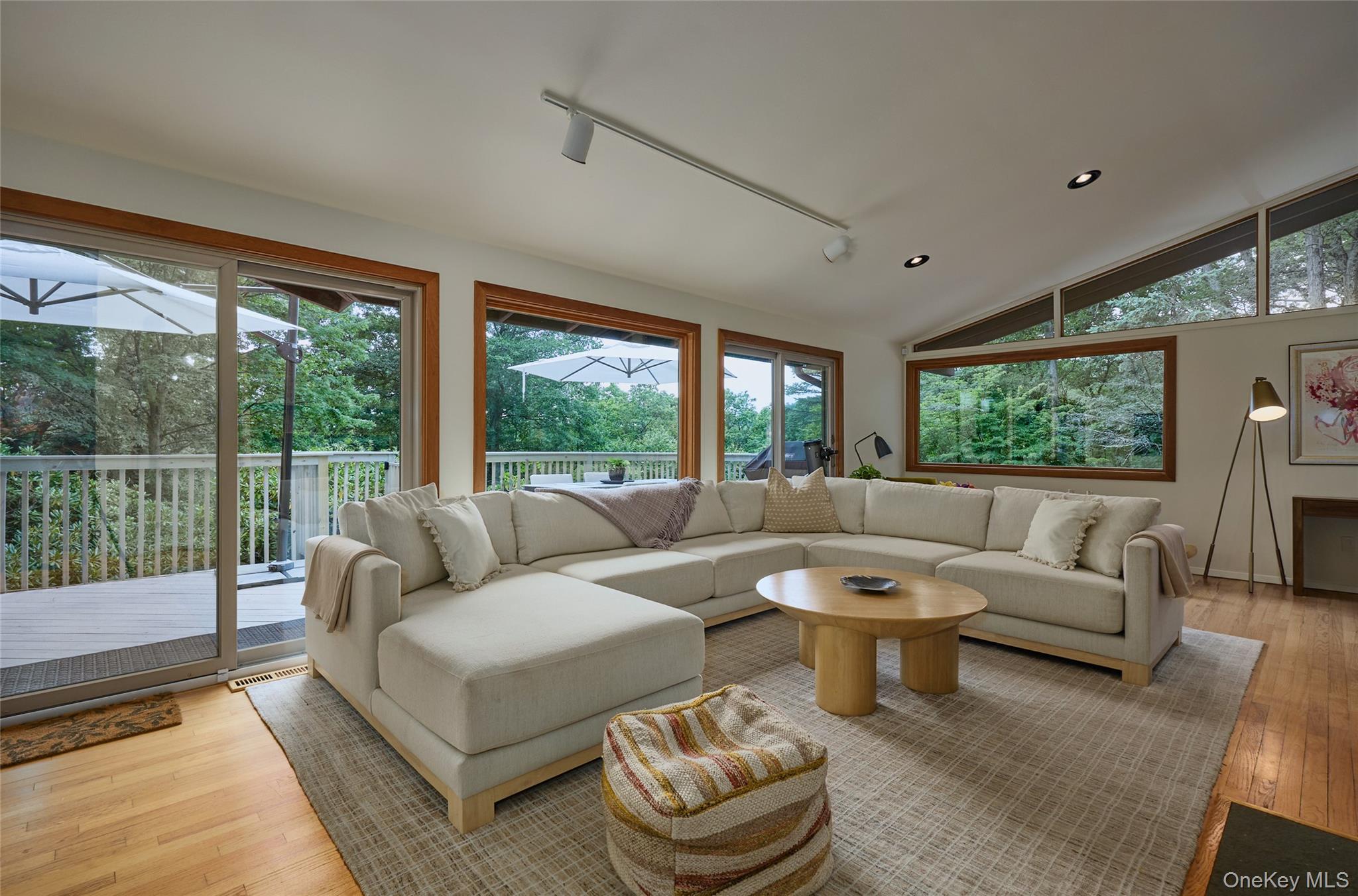 68 Spice Bush Lane