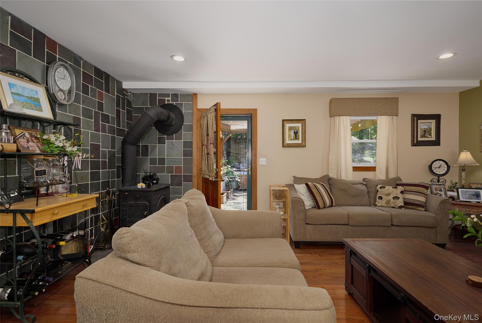 140 Nardin Road