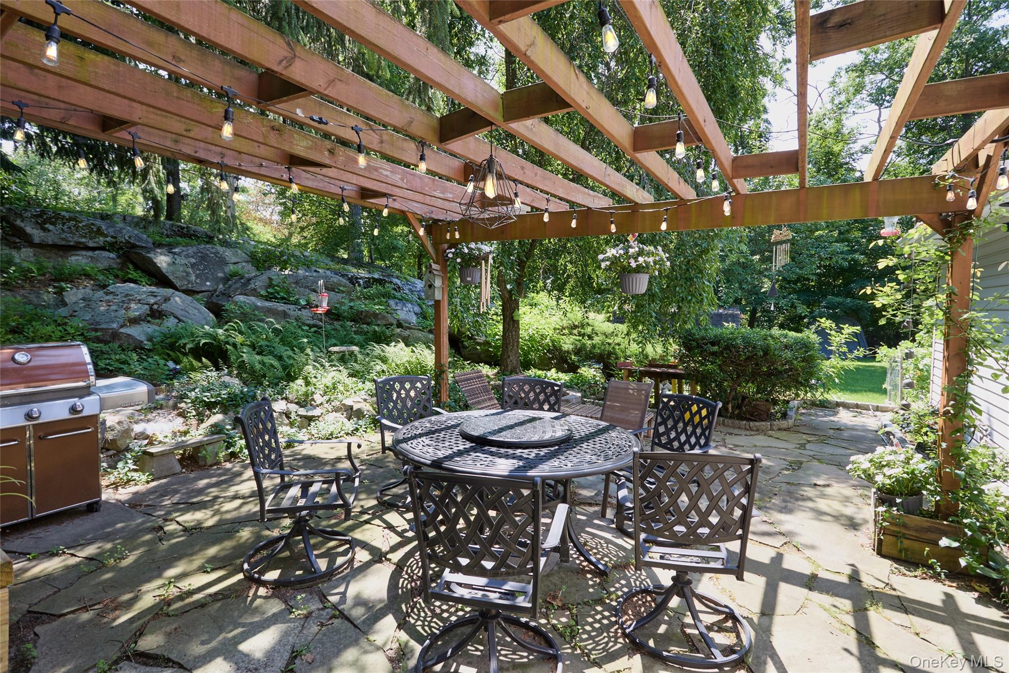 140 Nardin Road