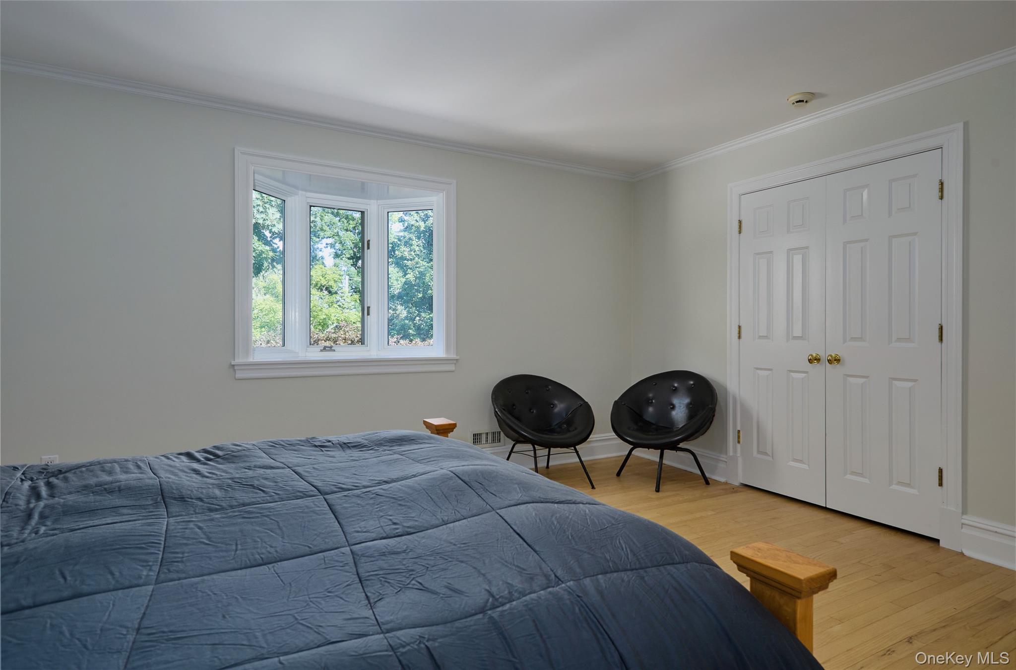 102 W Lake Road