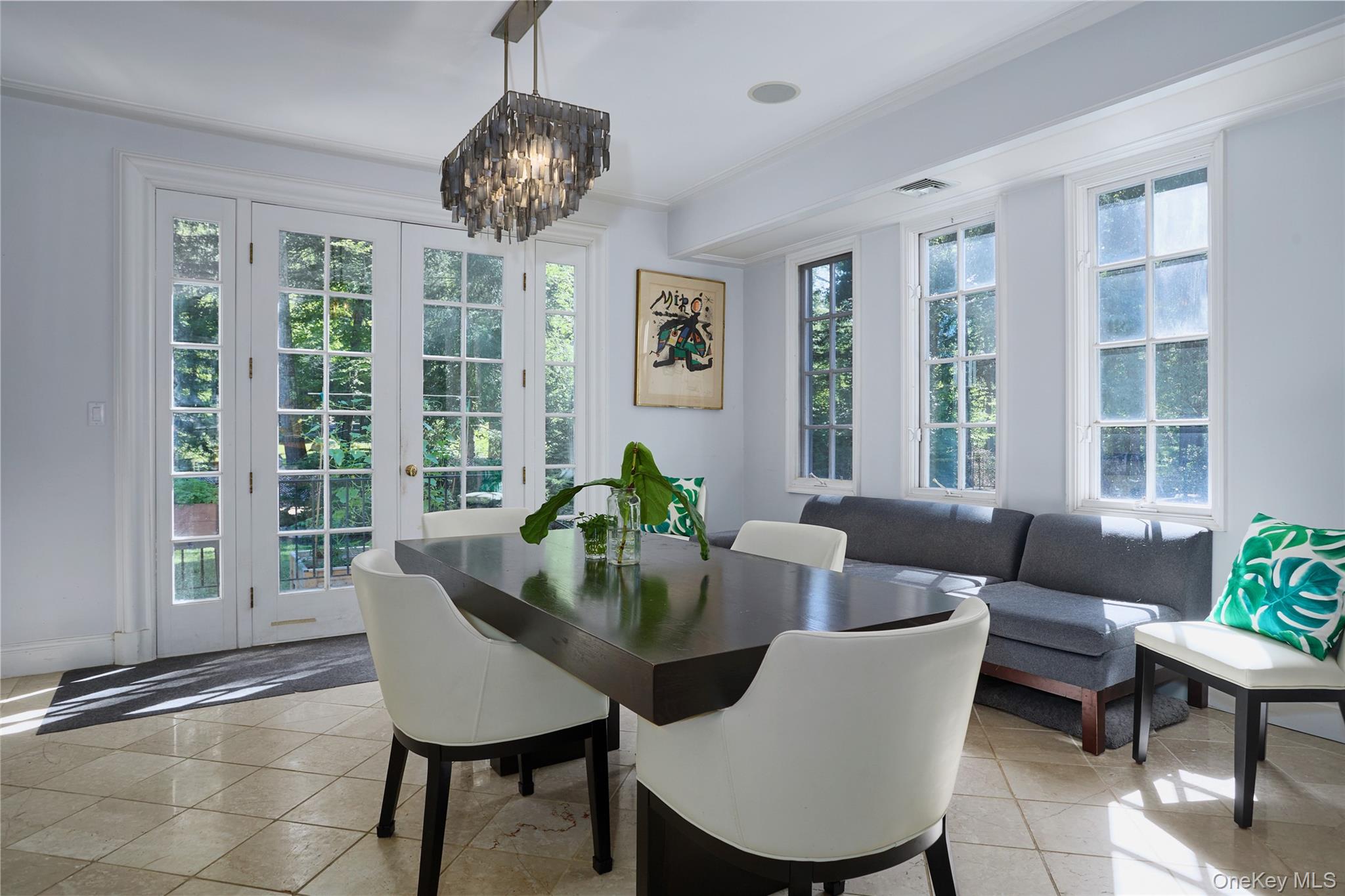 102 W Lake Road