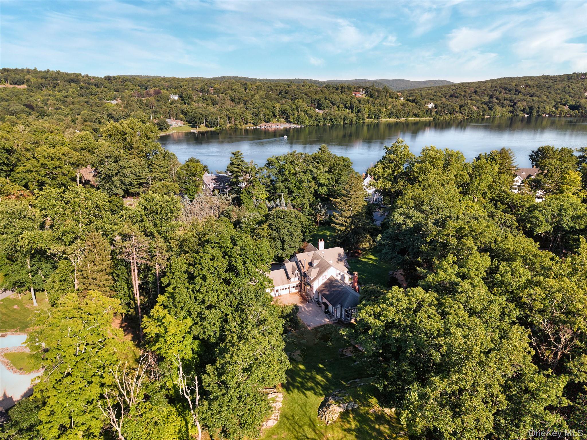 102 W Lake Road