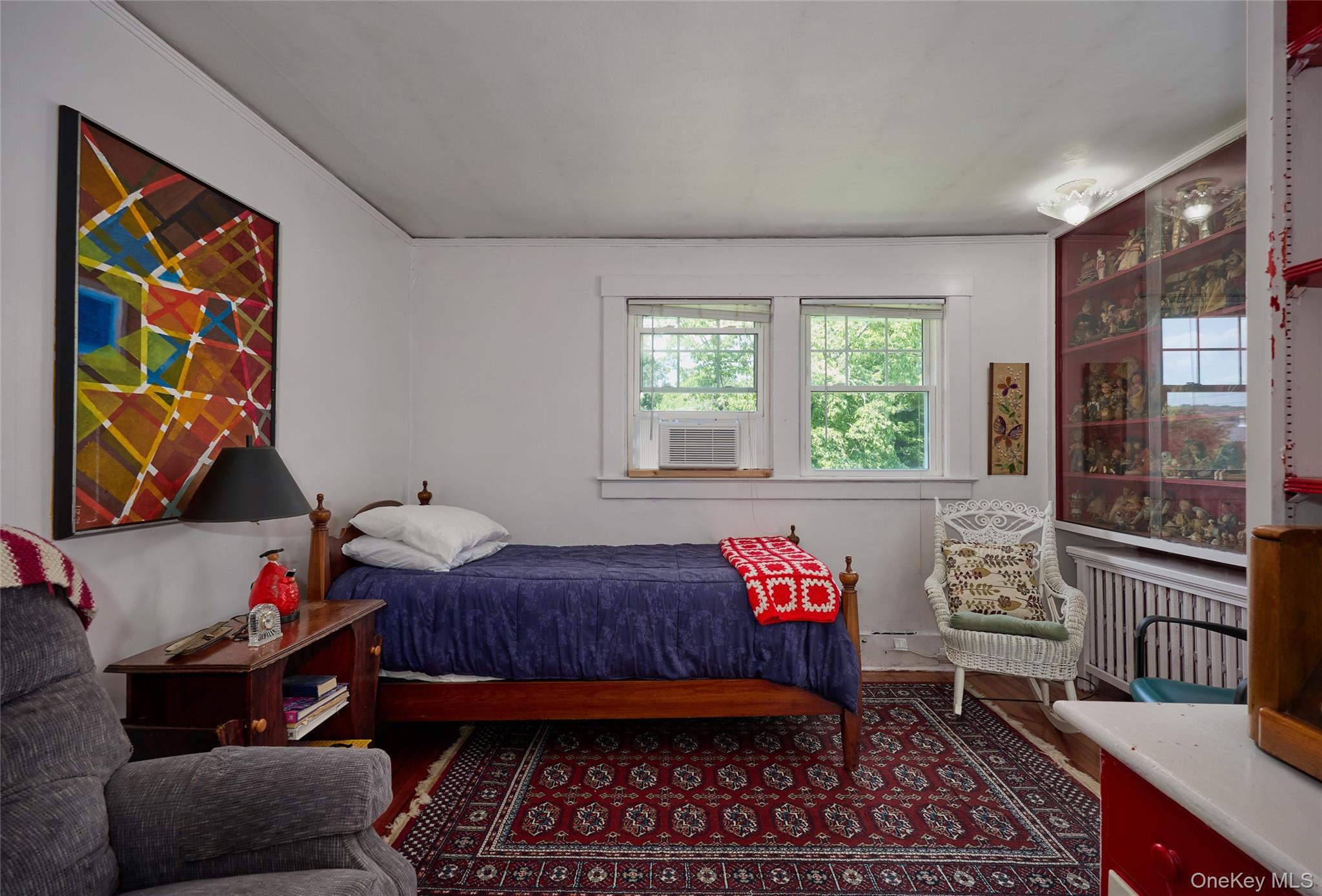 6 Laurel Road