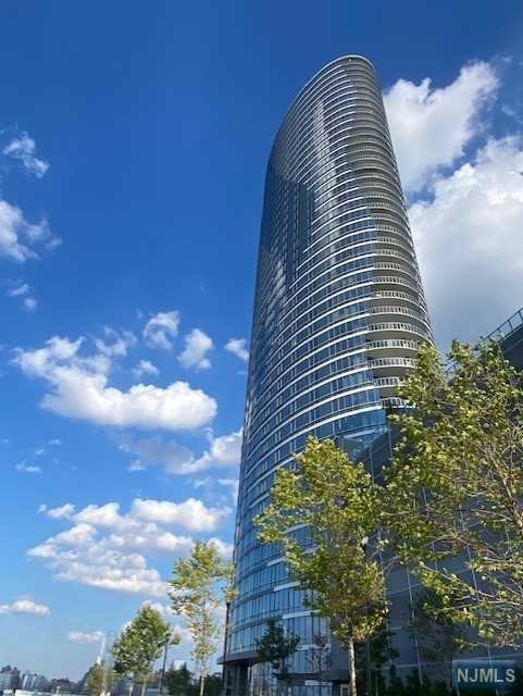 25 South Park Lane PH03