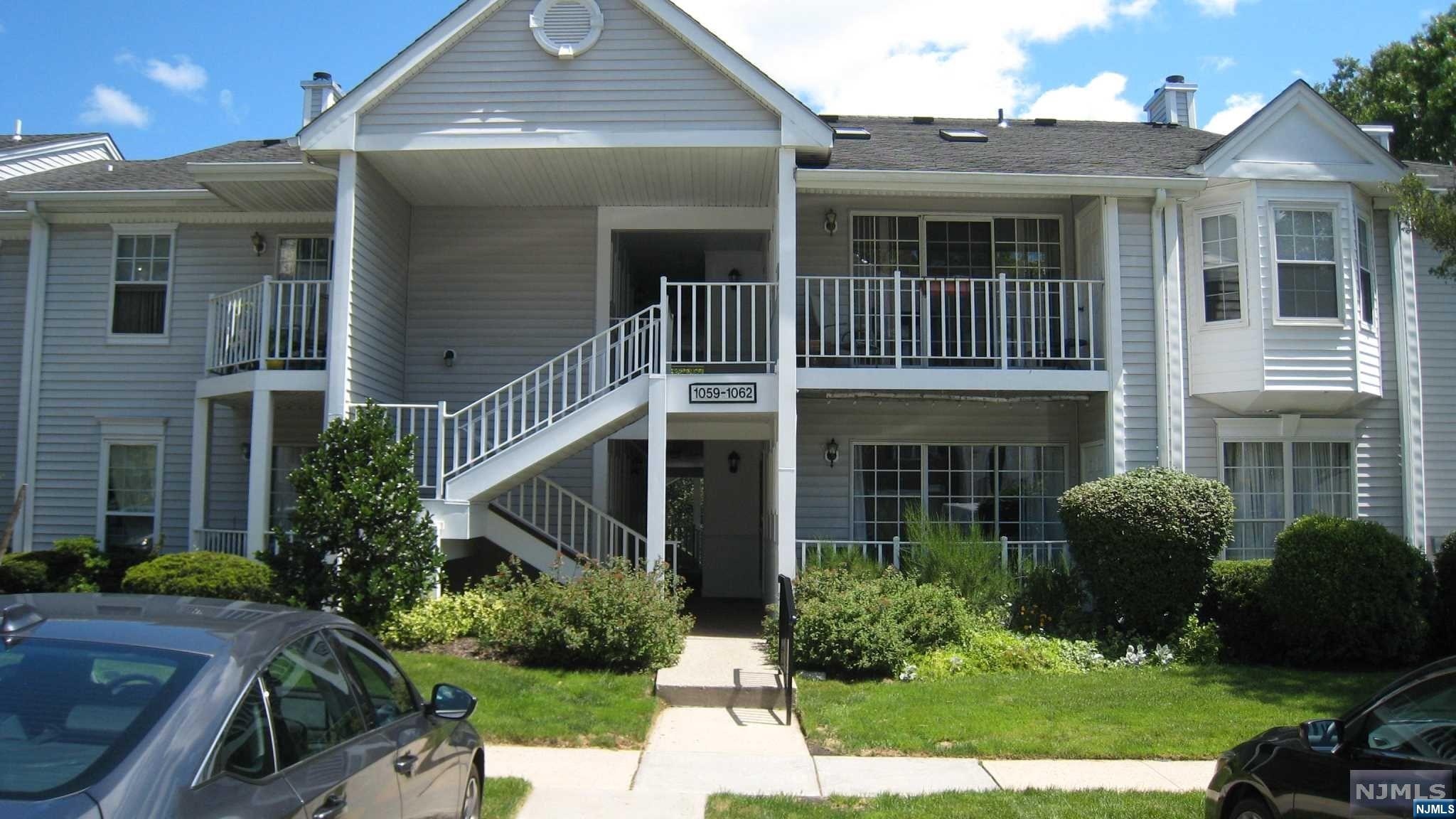 1190 Sycamore Lane