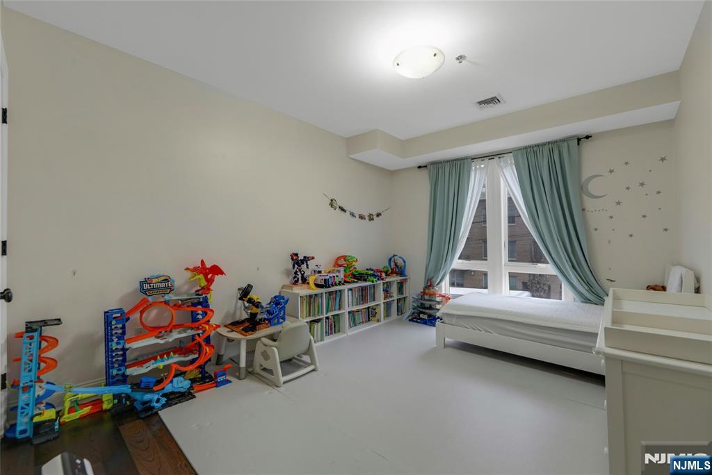 255 Laird Avenue 6