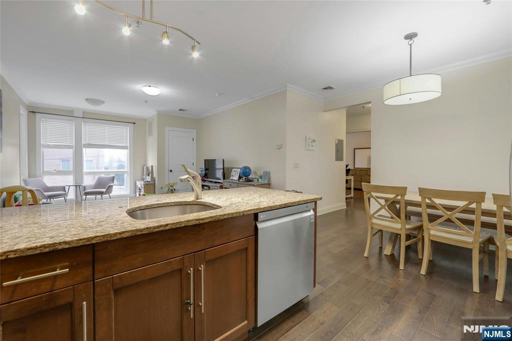 255 Laird Avenue 6