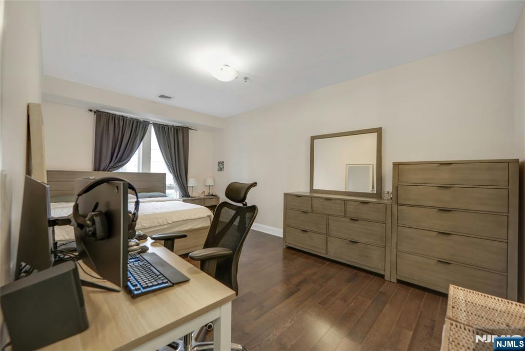 255 Laird Avenue 6