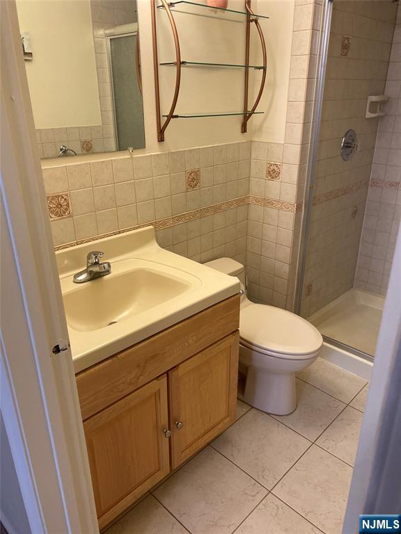 393 Poets Way
