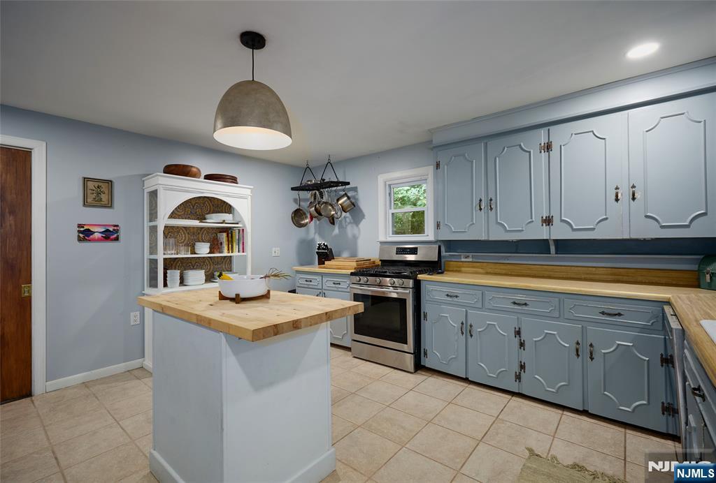 41 Sand Pond Road