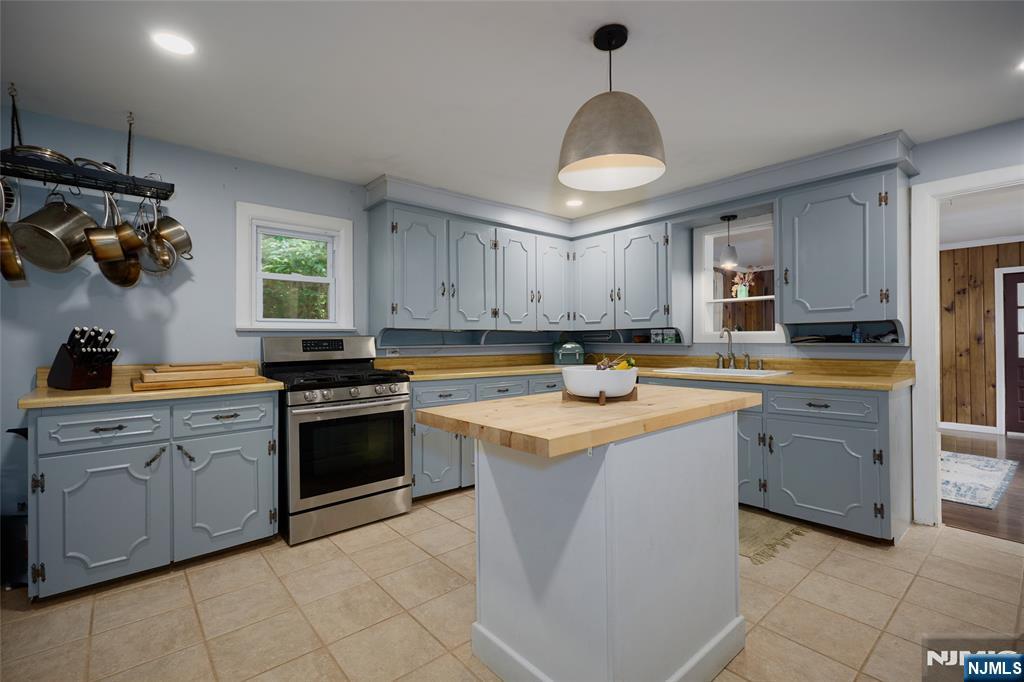 41 Sand Pond Road