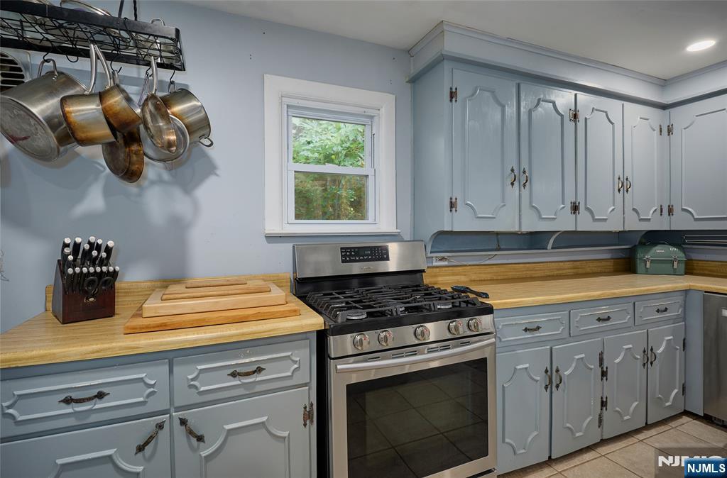 41 Sand Pond Road