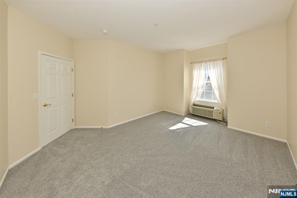7414 Richmond Road 7414