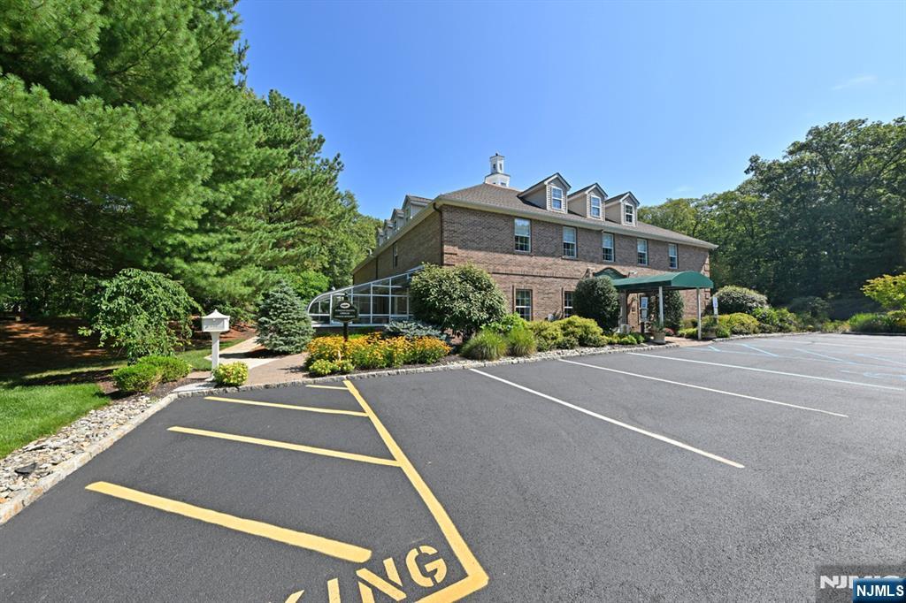 7414 Richmond Road 7414