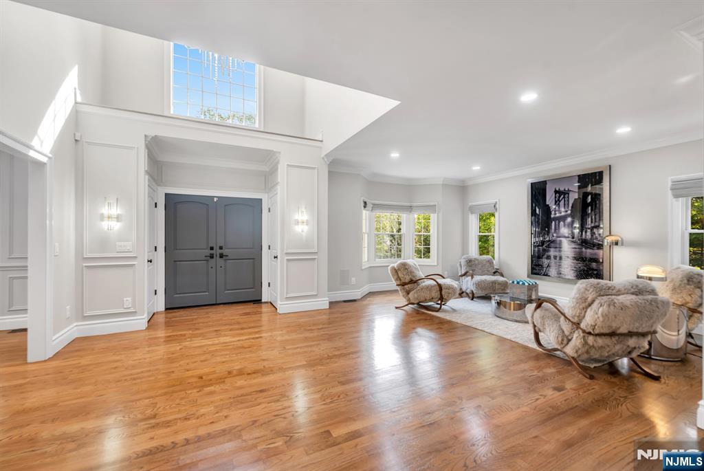 7 Brookside Drive
