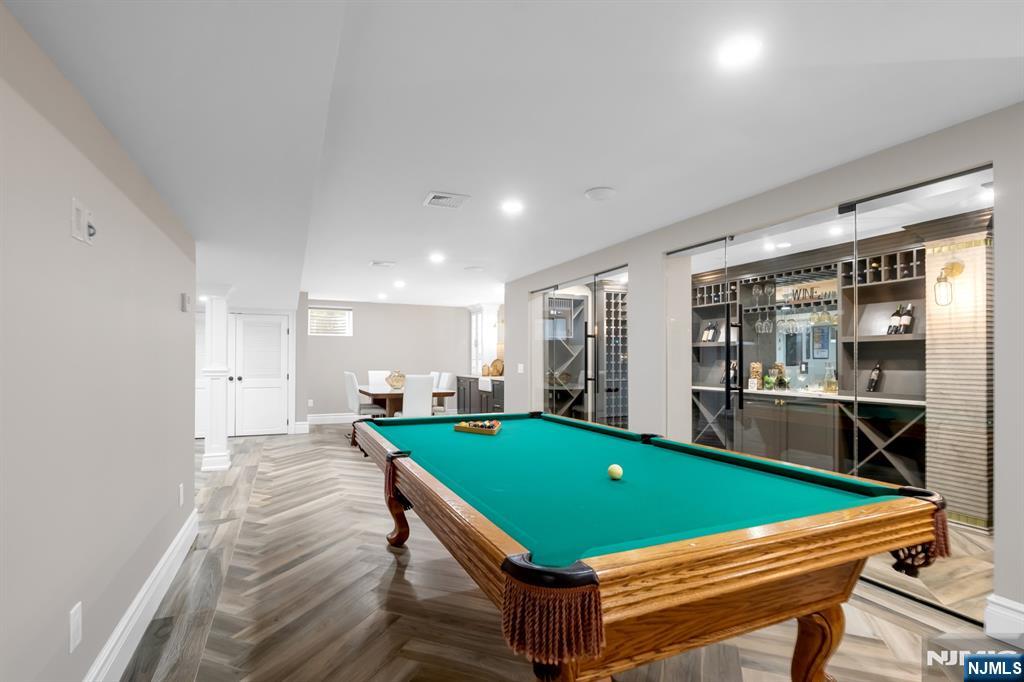 7 Brookside Drive