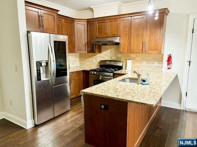 255 Laird Avenue 6