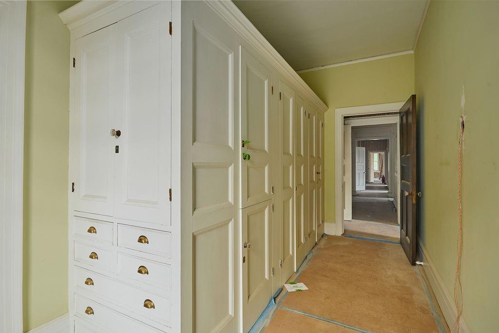 118 Tower Hill Road W