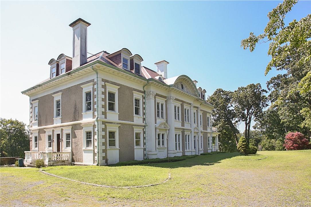 118 Tower Hill Road W