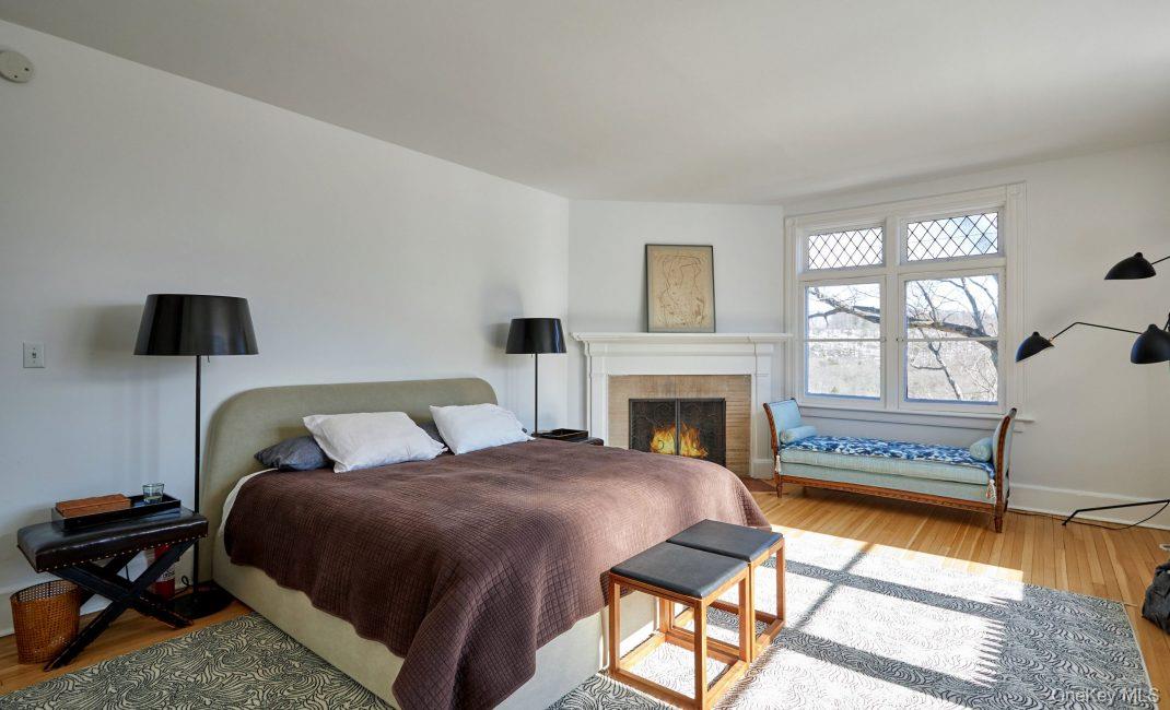 61 Crows Nest Road Unit: 5