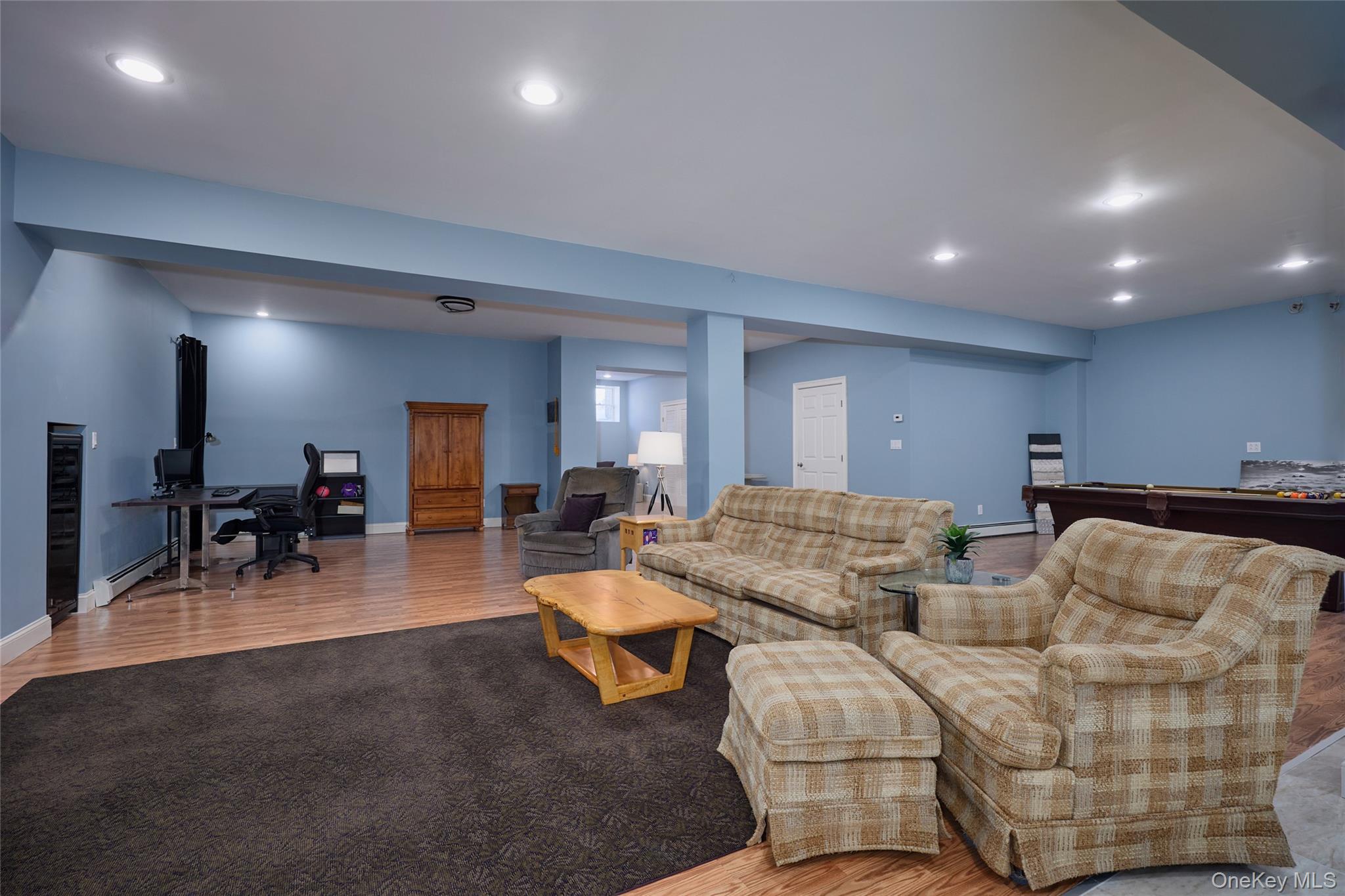 17 Constitution Court