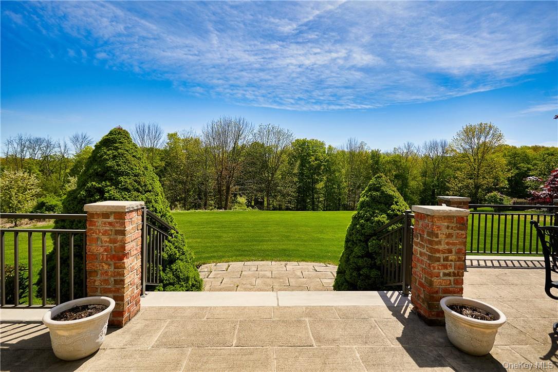 17 Constitution Court