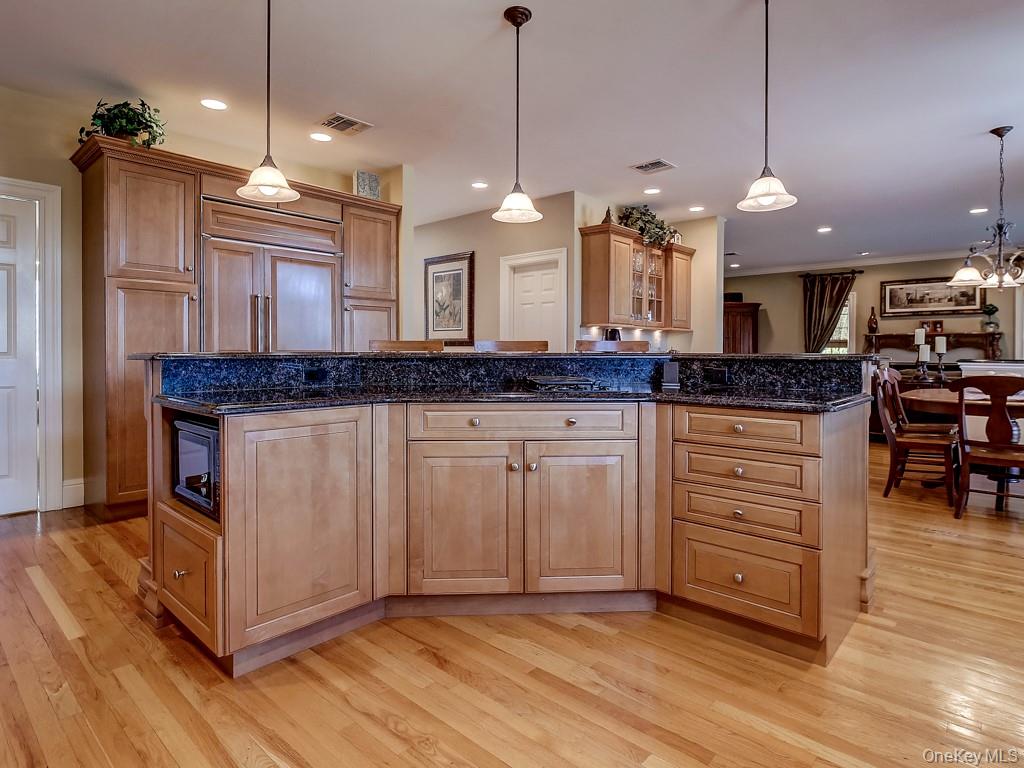 17 Constitution Court